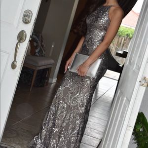 Prom dress/Evening gown